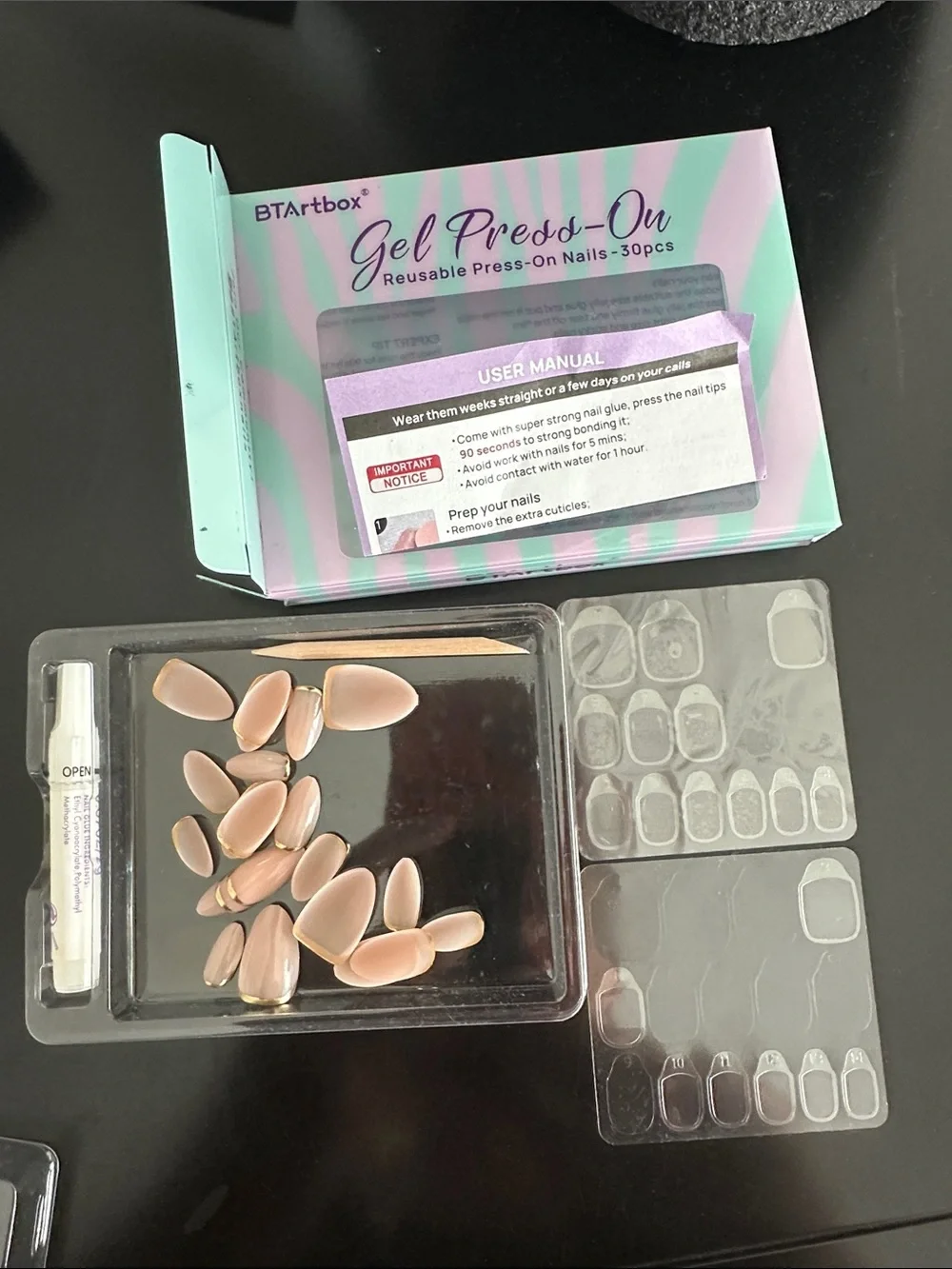 Gel Press-On Reusable Press-On Nails in Nude